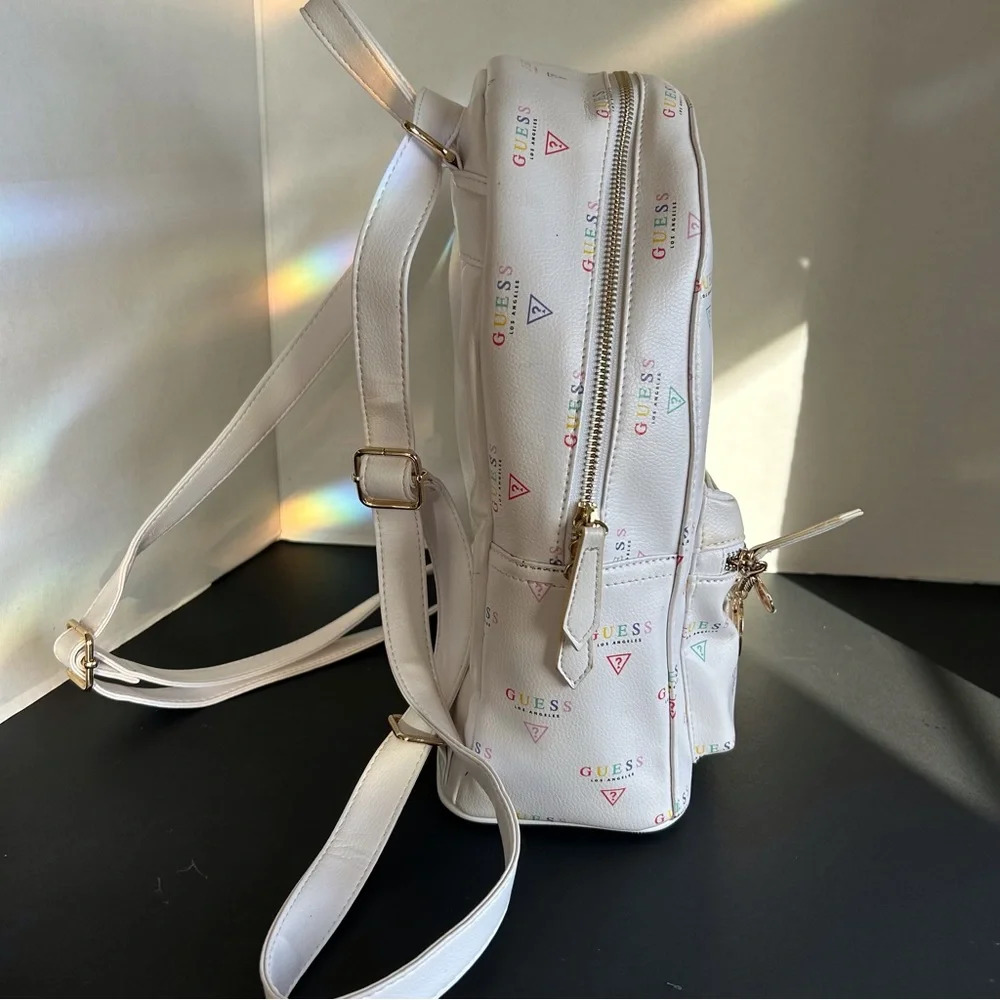 White guess backpack (LA) - Picture 3 of 7